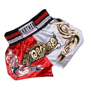 Short boxe thai rouge et blanc avec inscriptions dorées et argentées Anotherboxer
