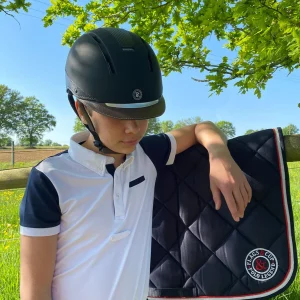 casque-privilege-equitation-confort-polo-flags-cup-urbano-tapis-de-selle-tacna.jpgv1678434767 Casque Privilège Equitation Confort